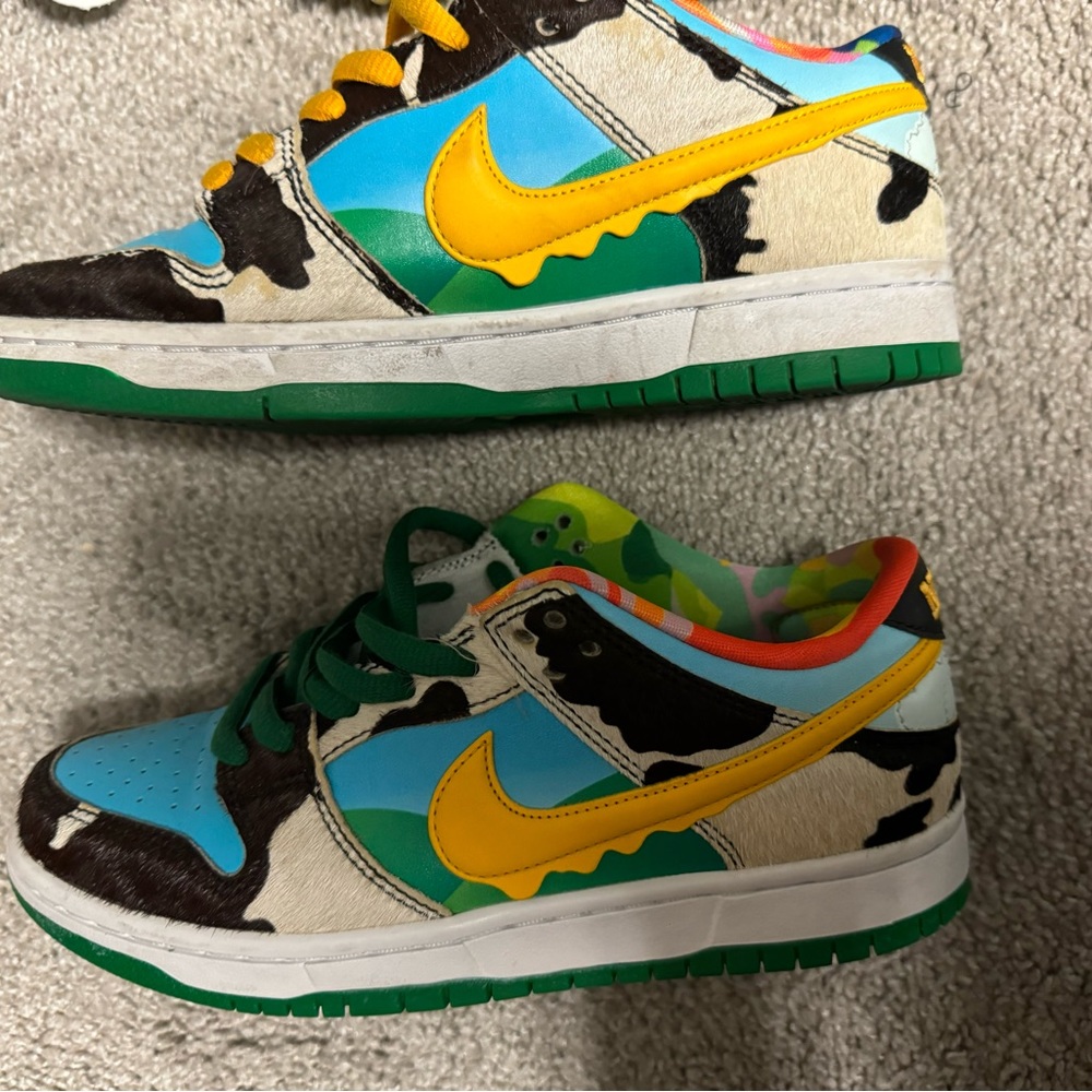 Like new! Nike Boy Size 5.5.